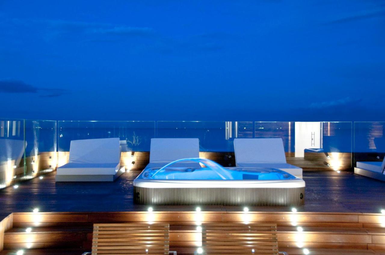 Hotel Commodore Cervia Exteriér fotografie